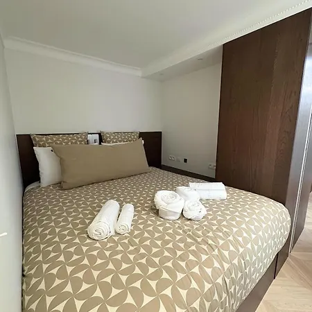 Elegant 1br Monthly Near Place Vendome