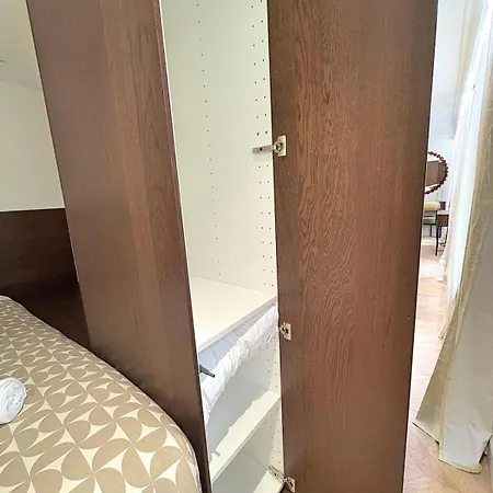 Apartment Elegant 1br Monthly Near Place Vendome