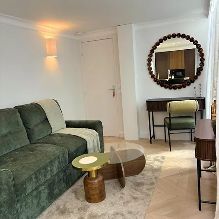 Apartment Elegant 1br Monthly Near Place Vendome *